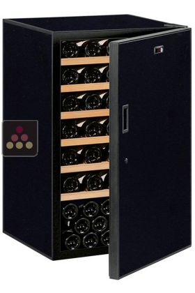 Single temperature wine ageing and storage cabinet 