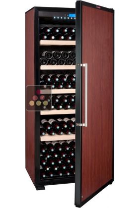 Single-temperature wine cabinet for ageing and storage