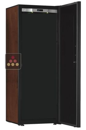 Single temperature wine ageing and storage cabinet 