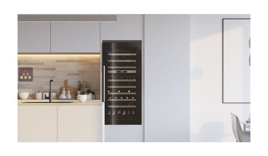 Dual temperature built in wine cabinet for service and ageing self-ventilated