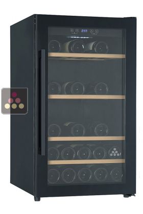 Single temperature wine cabinet for conservation or/and service