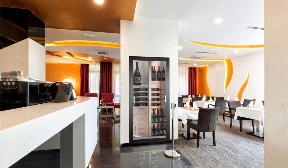 Built-in wine display cabinet - Home - Without shelves - 38cm deep