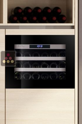 Self-ventilated column built-in single temperature wine cabinet for service