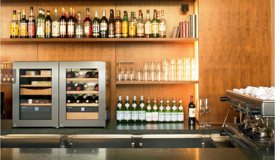 Combined Cigar Humidor with temperature and humidity control and wine cabinet

