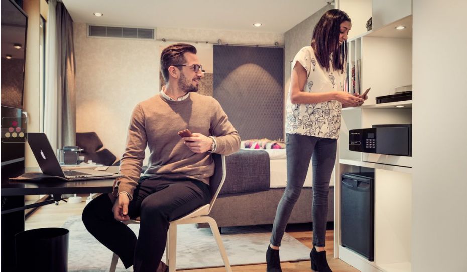 9L safe-deposit box - Electronic - Right-hand hinges