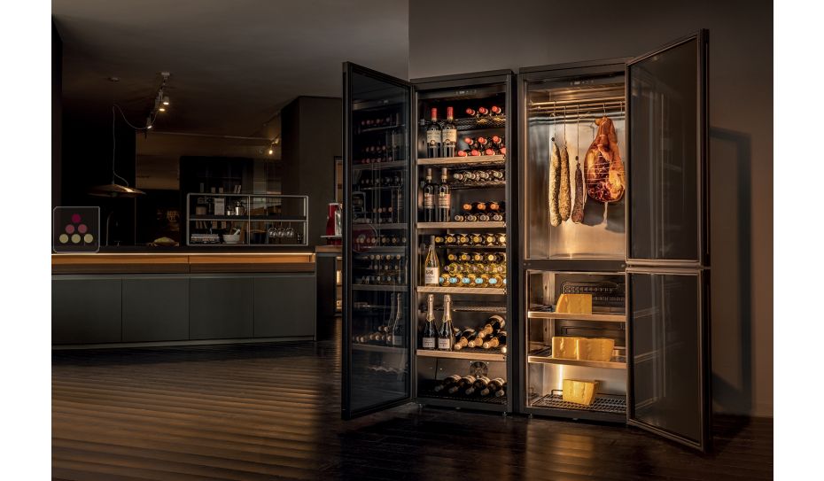 Freestanding multi temperature wine cabinet for service and storage - Vertical bottle display